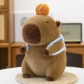 Süßes Wasserschwein Plüschtier mit Mini-Basketball auf dem Kopf und blauem Rucksack als Geschenk. - Basketball Kapibara (Abnehmbarer Rucksack) / 30cm / Braun