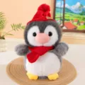 Simpatico peluche pinguino con cappello e sciarpa di lana rossa, regalo decorazione casa. - Pinguino con cappello e sciarpa - Rosso