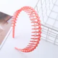 Koraalroze kunststof zigzag haarband met tanden antislip haarhoofdband voor gezicht wassen - Getande Hoofdband / Roze