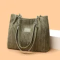Sac cabas en velours côtelé vert pour femme, grand sac porté épaule élégant et pratique. - Vert