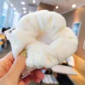 Elastico per capelli in peluche bianco da donna, fermacapelli soffice invernale e morbido. - Bianco avorio