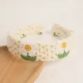 Cerchietto margherita all'uncinetto stile bohémien chic, dolce fascia floreale donna. - Bianco con Fiore
