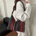 Ethnic style woven shoulder bag for women, retro geometric striped crossbody tote. - Red