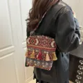 Sac à bandoulière vintage ethnique avec franges colorées, grande capacité tendance. - Style 5
