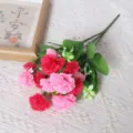 Kunstmatige anjer bloemen boeket neppe bloemen voor huisdecoratie en moederdagcadeau. - Pruimrood