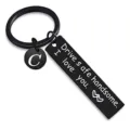 Portachiavi in acciaio inossidabile nero con lettera C e targa incisa Drive safe regalo. - Lettera C / 12x50mm