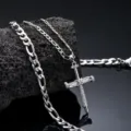 Ανδρικό κολιέ σταυρός από ανοξείδωτο ατσάλι διπλής στρώσης με αλυσίδα figaro - Χρώμα Ατσαλιού