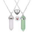 Kristall sechseckige Säule Paar Halskette Set mit magnetischem Herz und Naturstein Detail. - Set aus Herz & Sechsecksäule / Rosenquarz + Grüner Aventurin
