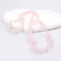 Detailansicht unregelmssiger Rosenquarz Kristall Splitter Strnge fur den DIY Schmuck. - Einzelne Perle 5-8mm / Rosenquarz