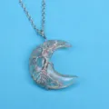 Harz Kristall Mond Anhänger Halskette mit silberem Draht gewickeltem Lebensbaum Design Schmuck. - Harz-Transparentweiß