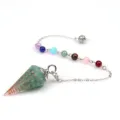 Natürlicher Kristall Harz Kegel Pendel mit sieben Chakra Perlen für Yoga und Meditation. - Harz-Pendel mit Rundkappe & Sieben-Perlen-Kette / Grüner Aventurin