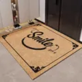 Primer plano detallado del felpudo de entrada decorativo estilo coco con texto de sonrisa alegre. - Welcome vintage minimalista 05 / 50x80cm Bucle de PVC