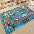 Vue détaillée du tapis de jeu routier pour enfants avec bâtiments de ville et pistes. - 40x60cm Pliable / Tapis pour enfant 03