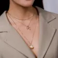 Collier doré à trois couches superposées avec pendentif perle croix bijoux élégants - NZ179-Perle artificielle