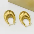 Chic thick gold plated croissant hoop earrings, modern minimalist statement jewelry for women. - Gold Scalloped Pattern / 18K Gold / Gold