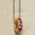Collier pendentif tonneau en alliage de cuivre, chaîne courte vintage avec pierre rose chic. - Rouge