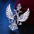 Silberne Herren Brosche mit doppelköpfigem Adler und blauem Tropfenkristall Anzug - Silberne Basis Blauer Strass (Groß)