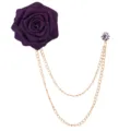 Elegante lila glitzernde Rosen Brosche mit doppelten Quastenketten und Kristallnadel für Anzug. - Lila