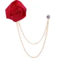 Elegante rote Stoffrosen Brosche mit doppelten goldenen Quastenketten für Anzüge und Kleider. - Rot