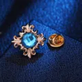 Vintage Kreuz Kristall Brosche blaue Strass Kragennadel schickes Hemd Revers Zubehör Schmuck - Goldfarbe mit seeblauem Strass