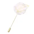 Elegante weiße Stoffblumen Anstecknadel mit goldenem langen Stab für Anzug Accessoire - Gebrochenes Weiß