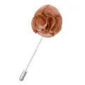 Khakifarbene Stoff Rosen Blume Brosche Nadel, elegantes Revers Accessoire für Anzüge. - Champagner