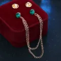 Goldfarbene doppelkettige Kragennadel mit grünem Strass Kristall, elegante Brosche für Herren. - Grün (Goldbasis)