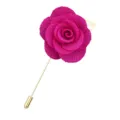 Handgemachte Stoff Rosen Brosche in leuchtendem Pink mit goldfarbenem Metallstift für Herrenanzug. - Fuchsia