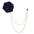 Dunkelblaue Stoffrosen Brosche mit doppelten Goldketten und Strassnadel für Anzug. - Marineblau