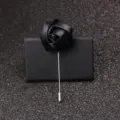 Handgemachte schwarze Stoff Rosen Anstecknadel für Herren, elegante Anzug Blume Brosche für Hochzeit. - Stoffrose Stil / Schwarz