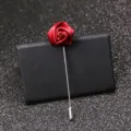 Handgemachte rote Stoff-Rosen-Anstecknadel für Herren, klassischer Hochzeits-Anzug-Schmuck. - Stoffrose Stil / Weinrot Klein (2.5cm)