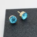 Koreanischer Stil exquisite Strass Reversnadel minimalistische Mini Brosche Anzug - Seeblaue Strasssteine (Goldene Basis), 1 Paar