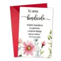 Floral greeting card set with inspirational Spanish Bible verse text and red envelope. - Tú eres protegida por Dios (Deuteronomio 28:8)