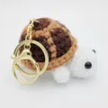 Handgefertigter braun-weißer Schildkröten-Häkelpuppen-Schlüsselanhänger mit Ring - 8.5cm / Schlüsselanhänger-Stil / Braun