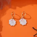 Halloween Spinnennetz Ohrringe, süße Geistergesicht Emaille Gold Creolen für Damen Schmuck. - Skelett & Spinnennetz - 1 Paar