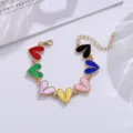 Buntes Emailliertes Herz Armband, stilvolles Legierung Bonbon-Farbe Herz Schmuck Variante. - bunt