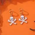 Halloween Totenkopf Emaille Ohrringe vergoldet Creolen Mode Schmuck fur Damen schick - Ein Paar weiße Totenköpfe