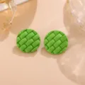 Matte grüne gewebte geometrische Ohrstecker, stilvolles Bonbonfarbenes Gitter Acryl Ohrschmuck. - Kreis Paar / Grün