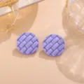 Lila matte gewebte geometrische Acryl Ohrstecker, stilvolle Bonbonfarbe Gitter Schmuck. - Kreis Paar / Lila