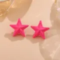 Matte rosa 3D Stern Ohrstecker, süße Bonbonfarbe, geometrische Acryl Modeohrringe - Stern Paar / Rosa