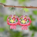 Pendientes de madera con ramo de flores para el día de la madre y texto I love mom. - Estilo Ramo I Love Mom (4345)