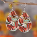 Football Leo Print Tropfen PU Leder Ohrringe Lässige Sport Stil Hängende Ohrringe für Damen - 1785
