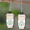St. Patricks Tag Kaffeetasse Kleeblatt Holz Ohrringe Damen Festival Schmuck Geschenk - Kaffeetassen-Stil (SHE2104)