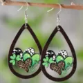 St. Patrick's Tag Holz Tropfen Ohrringe Kleeblatt Herz Ohrhänger Schmuck Geschenk - Glücksmuster (SHE2149)