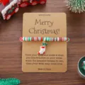Weihnachts Wunscharmband mit bunten Perlen und Socken Anhänger auf Pappkarte - Weihnachtssocke