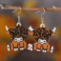 Pendientes colgantes de madera de vaca de las Tierras Altas regalo de joyas para mujer - Estilo Cabeza de Vaca Frontal (3204)