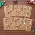 Weihnachtliche Perlenarmbänder Set mit süßen Anhängern und Wunschkarten, festlicher Modeschmuck. - 6-Teiliges Set