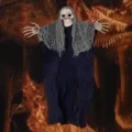 Halloween hängender Geist Requisite, gruseliger Schädel mit grauer Gaze und dunkler Robe. - Saugnapf Geist Blau Nr. 1