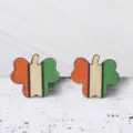 Pendientes de trébol de madera, diseño tricolor bandera irlandesa, detalle joya San Patricio. - Estilo Bandera Irlandesa (SHE409)