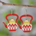 Holz Teekanne Ohrringe rot gelb Retro Schmuck Accessoires fuer Damen Geschenke Neu - Teekannenstil (SHE2829)